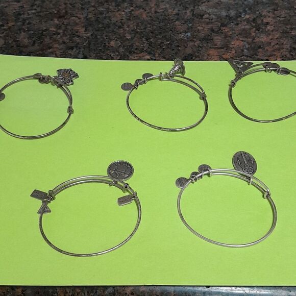 5 Vintage Alex and Ani Vintage Bracelets... - Picture 6 of 8